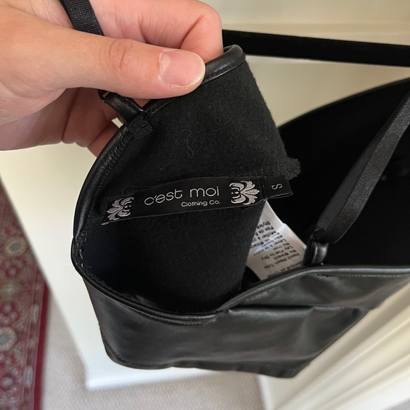 Stretchy Black Faux Leather Crop Tank - Picture 3 of 5